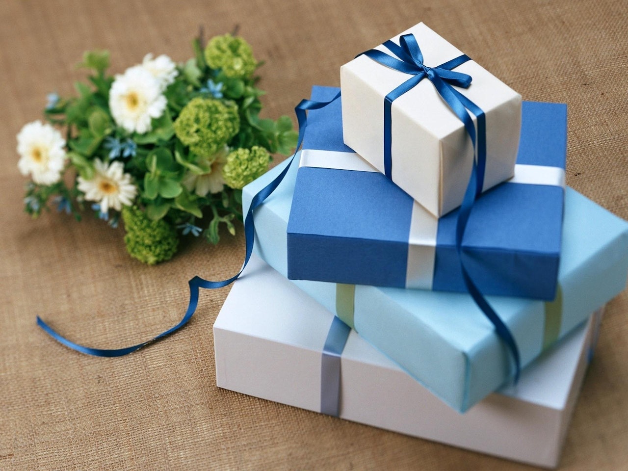 Personalized Touches: Thoughtful Airbnb Gift Ideas to Elevate the Guest Experience