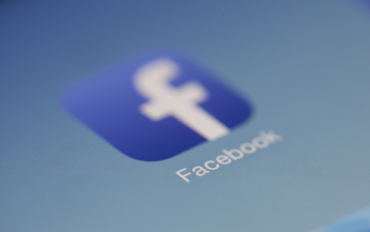How to Effectively Utilize Google & Facebook Ads for Your Airbnb Listing