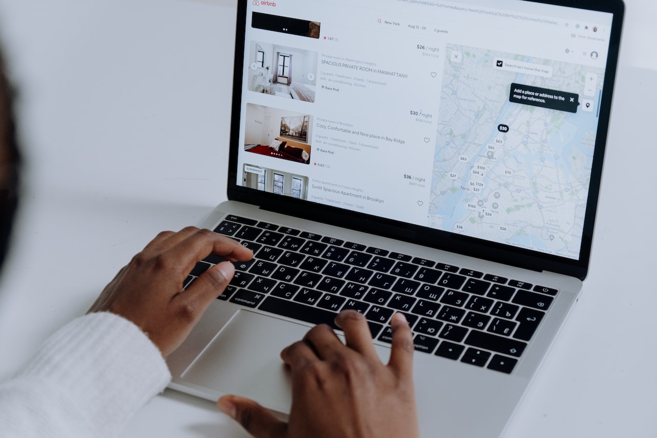 Top Sites to List Your Vacation Rental Homes in 2023