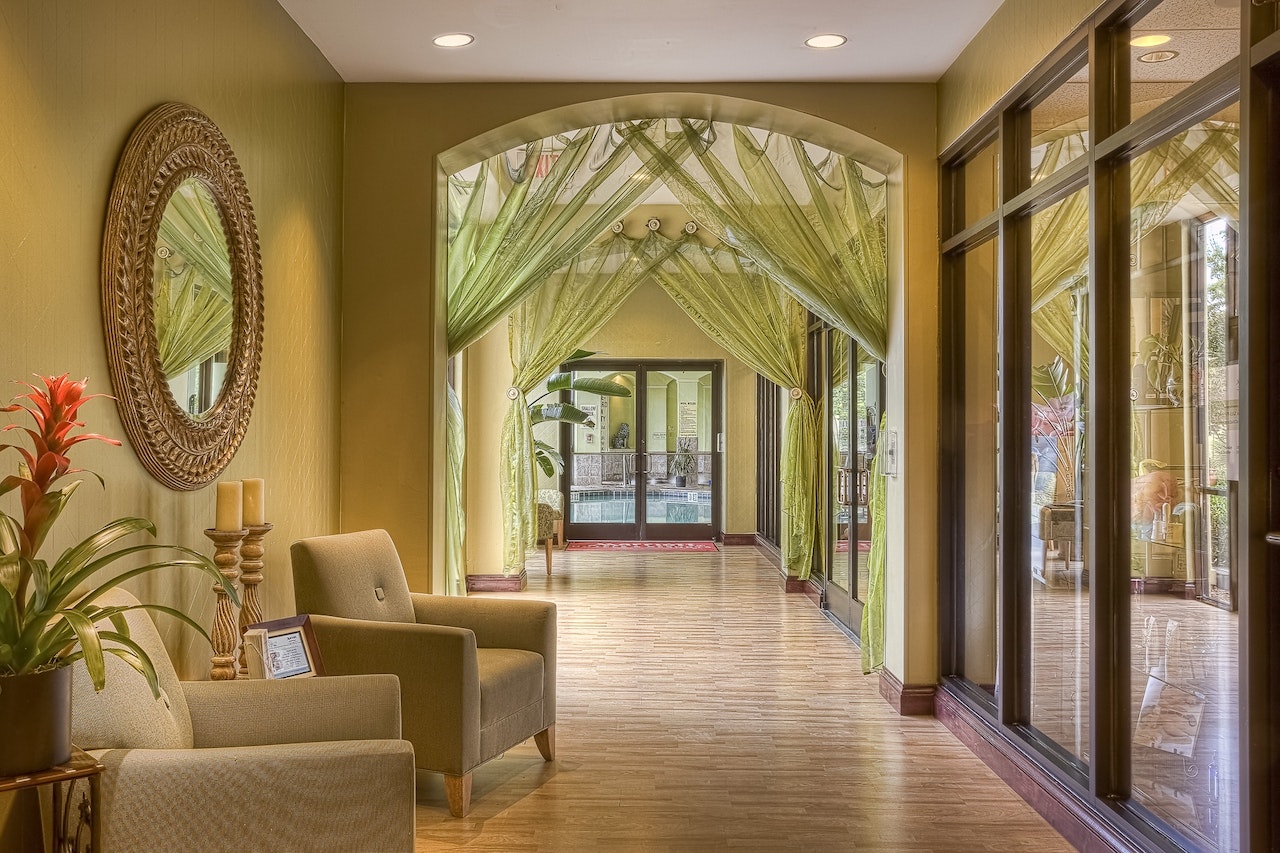 Choosing the Right Hotel Reservation System: Key Features to Consider