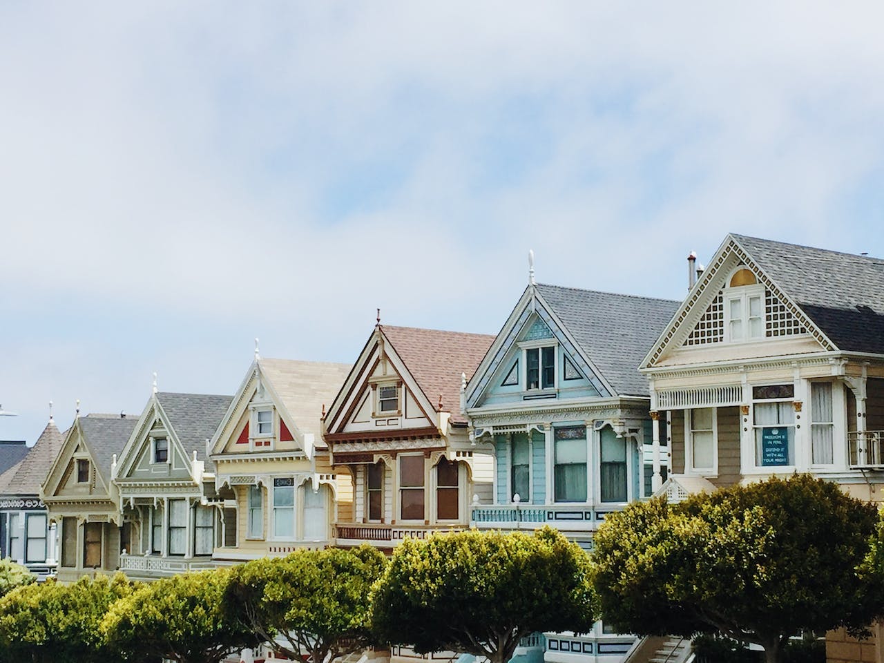 IRS Short-Term Rental Guidelines: Understanding Tax Implications for Owners