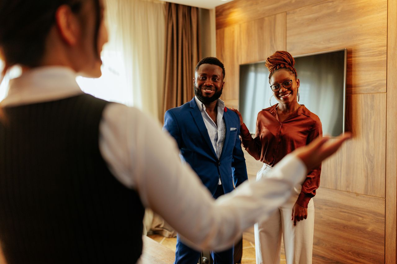 Enhancing Guest Safety: The Role of KYC AI in Hospitality