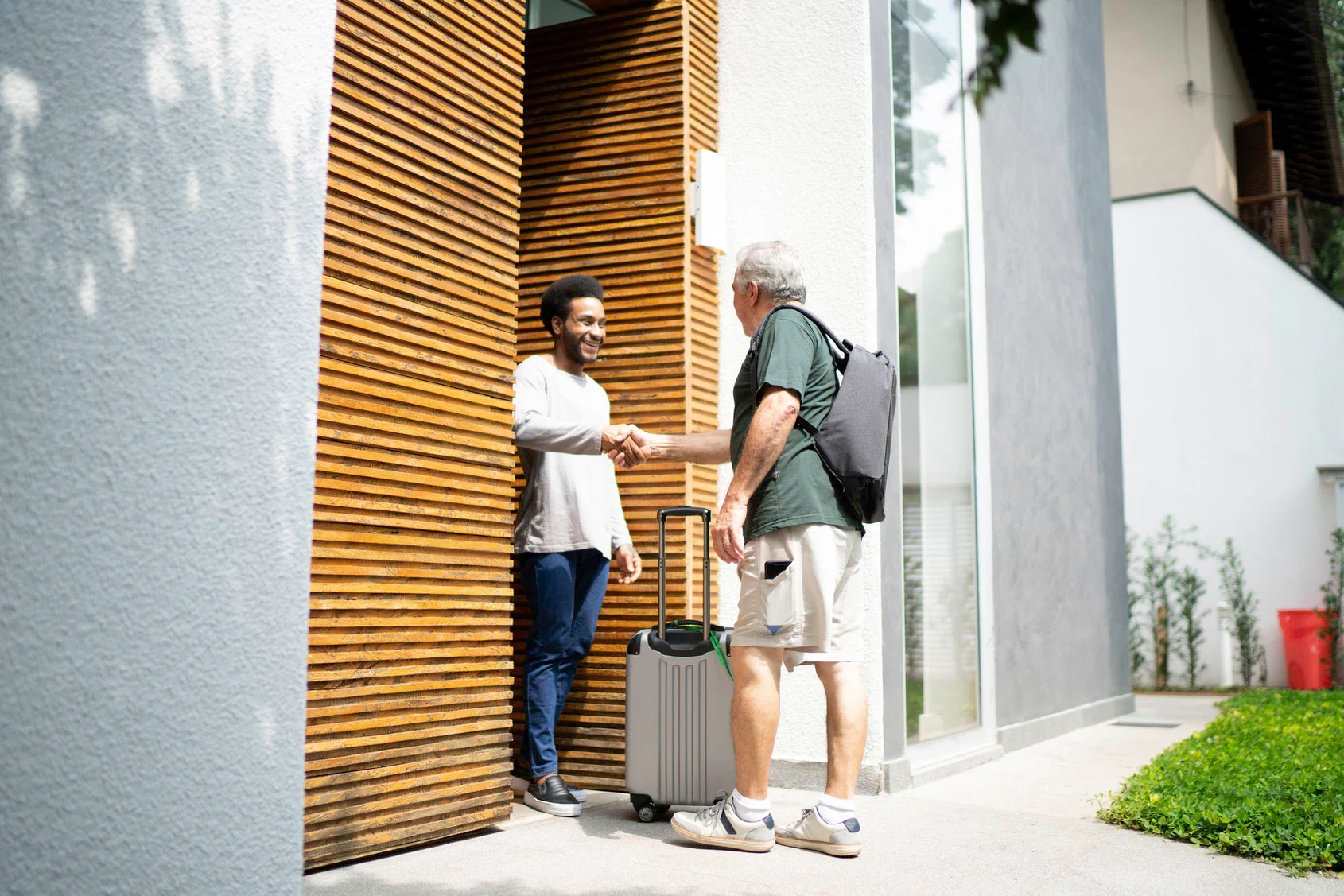 The Ultimate Guide to Guest Screening for Airbnb & Short-Term Rentals