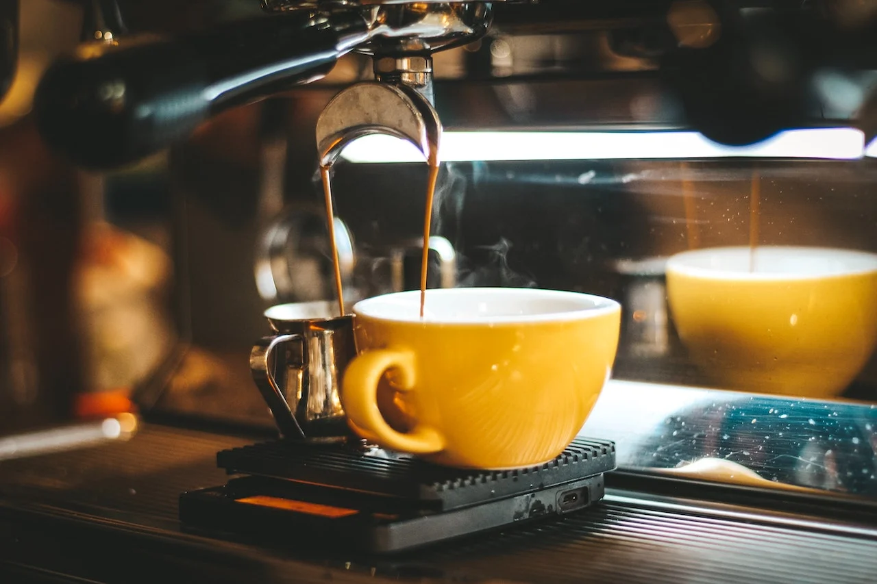 Top Coffee Makers for Vacation Rentals: Impress Your Airbnb Guests with a Perfect Cup